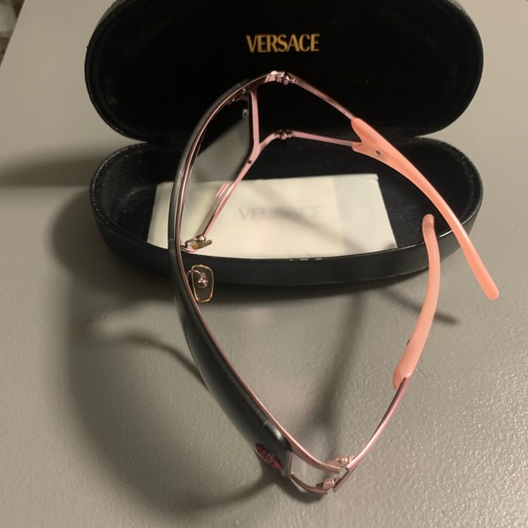 Versace sunglasses - Picture 2 of 2